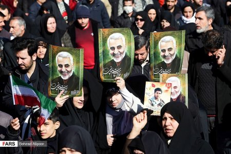 İran ABŞ bazalarını vurduqdan sonra Süleymanini dəfn etdi - FOTO