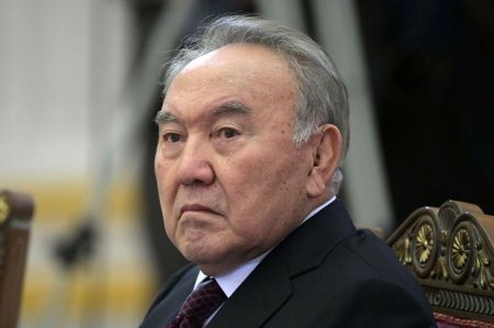 Nazarbayev ailəsi ilə birlikdə Qazaxıstanı tərk edib - FOTO