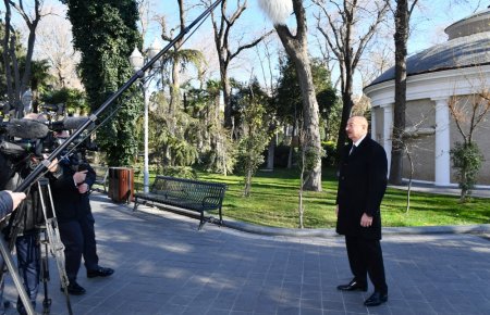 Hacı Zeynalabdin Tağıyevin Bakıda ucaldılan abidəsinin açılışı olub - FOTO - YENİLƏNİB