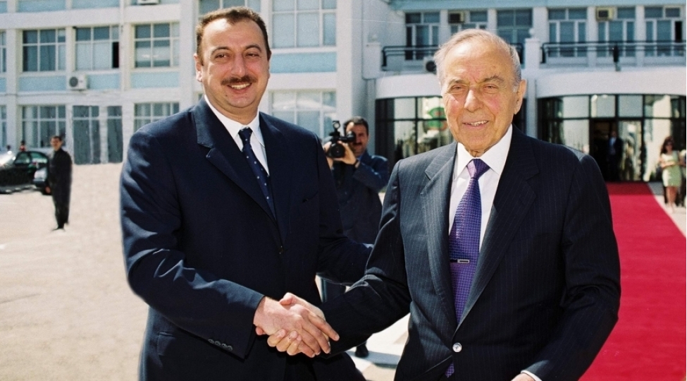 BİR XALQIN ÜMİD İŞIĞI ,BİR DÖVLƏTİN DAYAĞI ;  Azərbaycan Respublikası Meliorasiya və Su Təsərrüfatı Açıq Səhmdar Cəmiyyətinin sabiq sədri , Azərbaycan Respublikasının Baş nazirinin köməkçisi -- Əhməd Cuma oglu Əhmədzadə